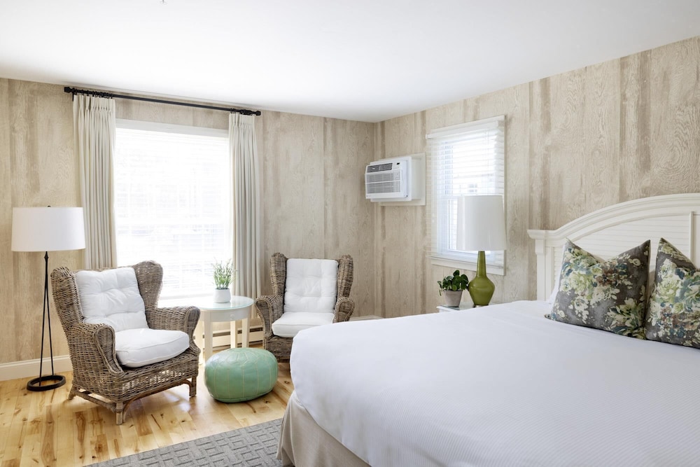 Room, 1 King Bed (Wharf House) photo 2