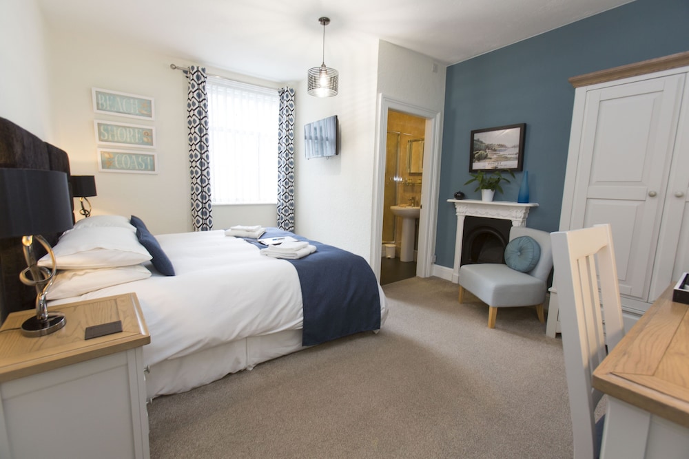 Double or Twin Room, Ensuite ( Room 2) photo 2