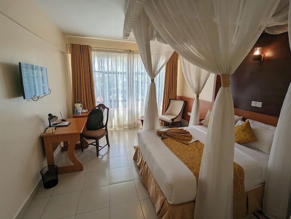 Deluxe Double Room, Pool View