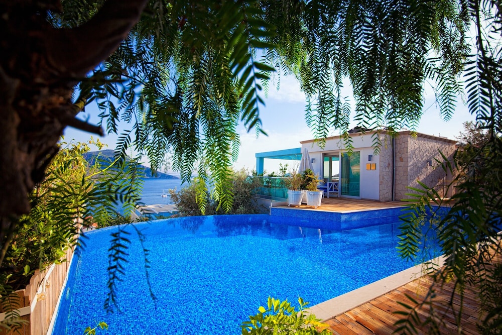 Signature Suite, Sea View