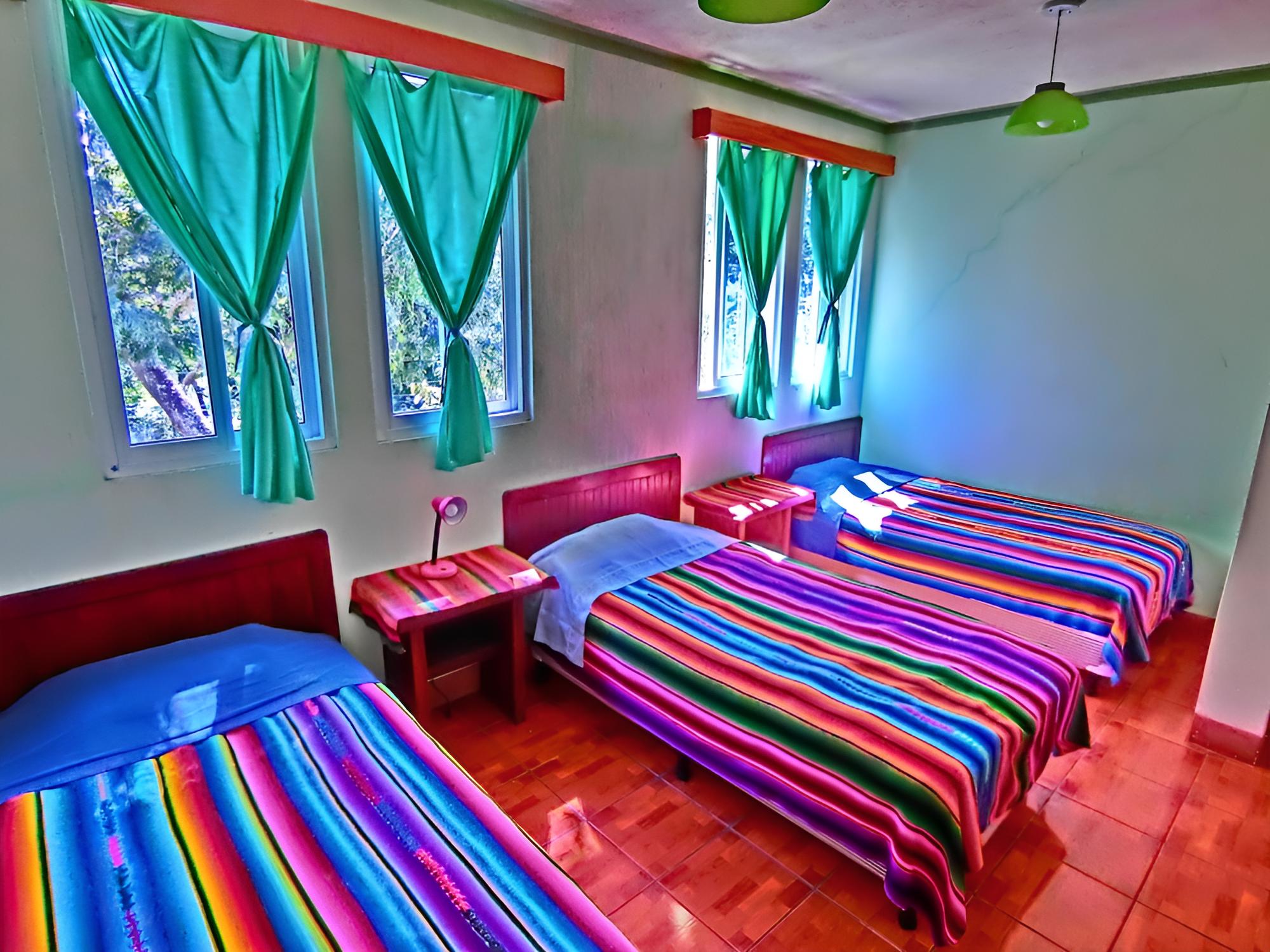Standard Triple Room, 3 Twin Beds, Non Smoking photo 1