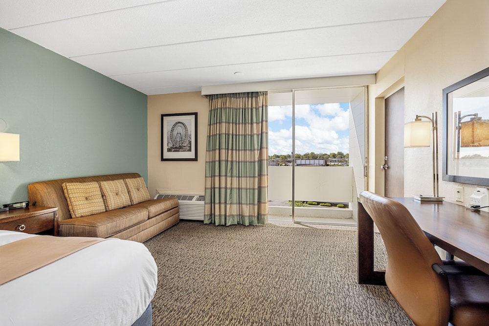 Standard Room, 1 King Bed with Sofa bed photo 1