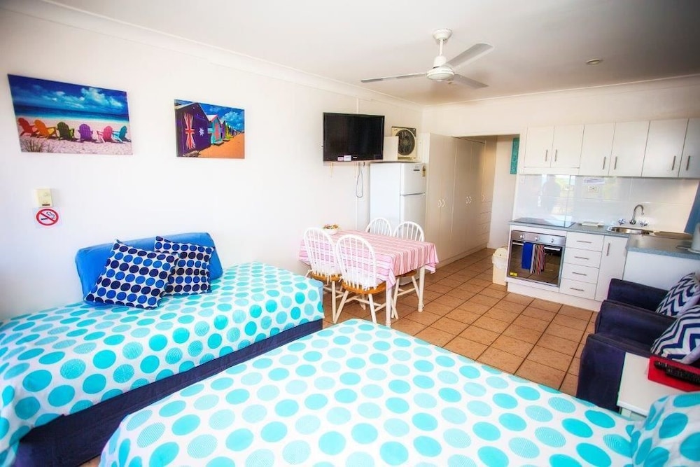 Ocean View No 1. (Downstairs) photo 1
