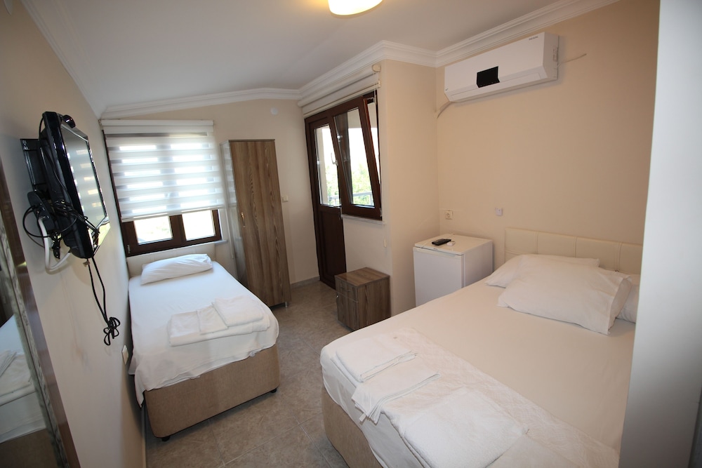 Standard Triple Room photo 1