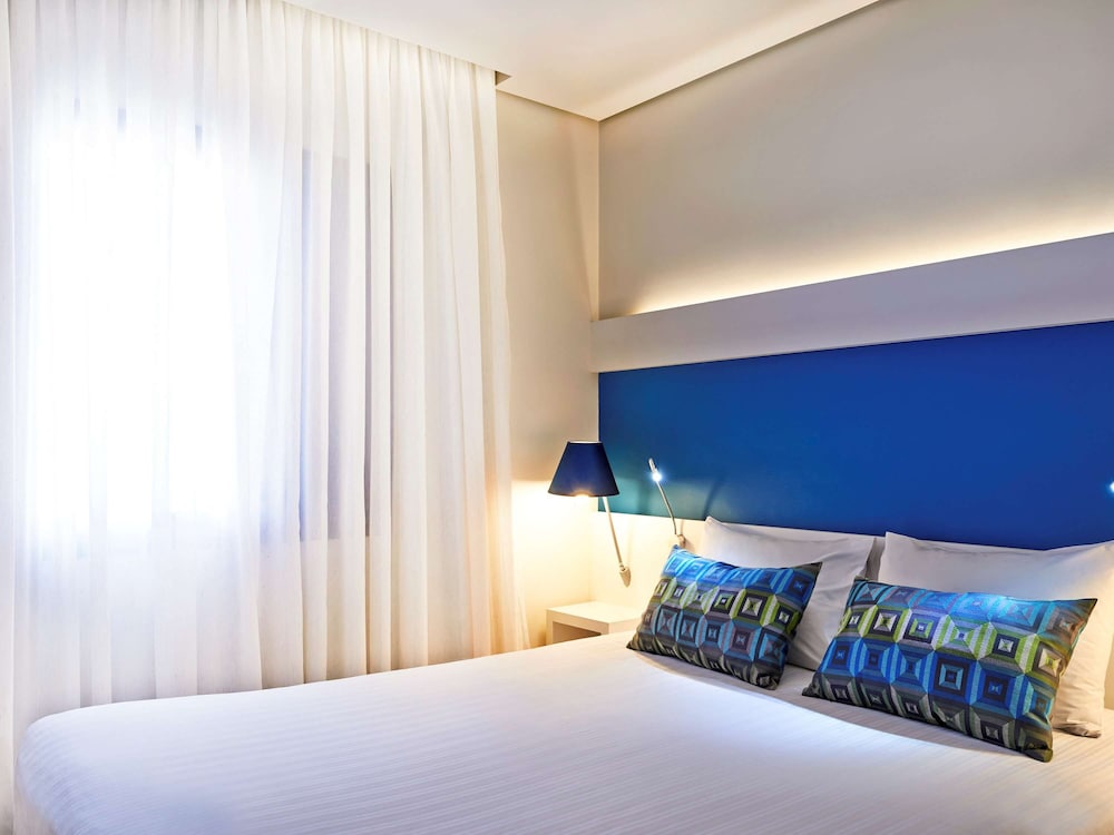 Apartamento Família com 1 camas de casal 1 cama solteiro 1 sofá cama na sala e 2 banheiros - Photo 4