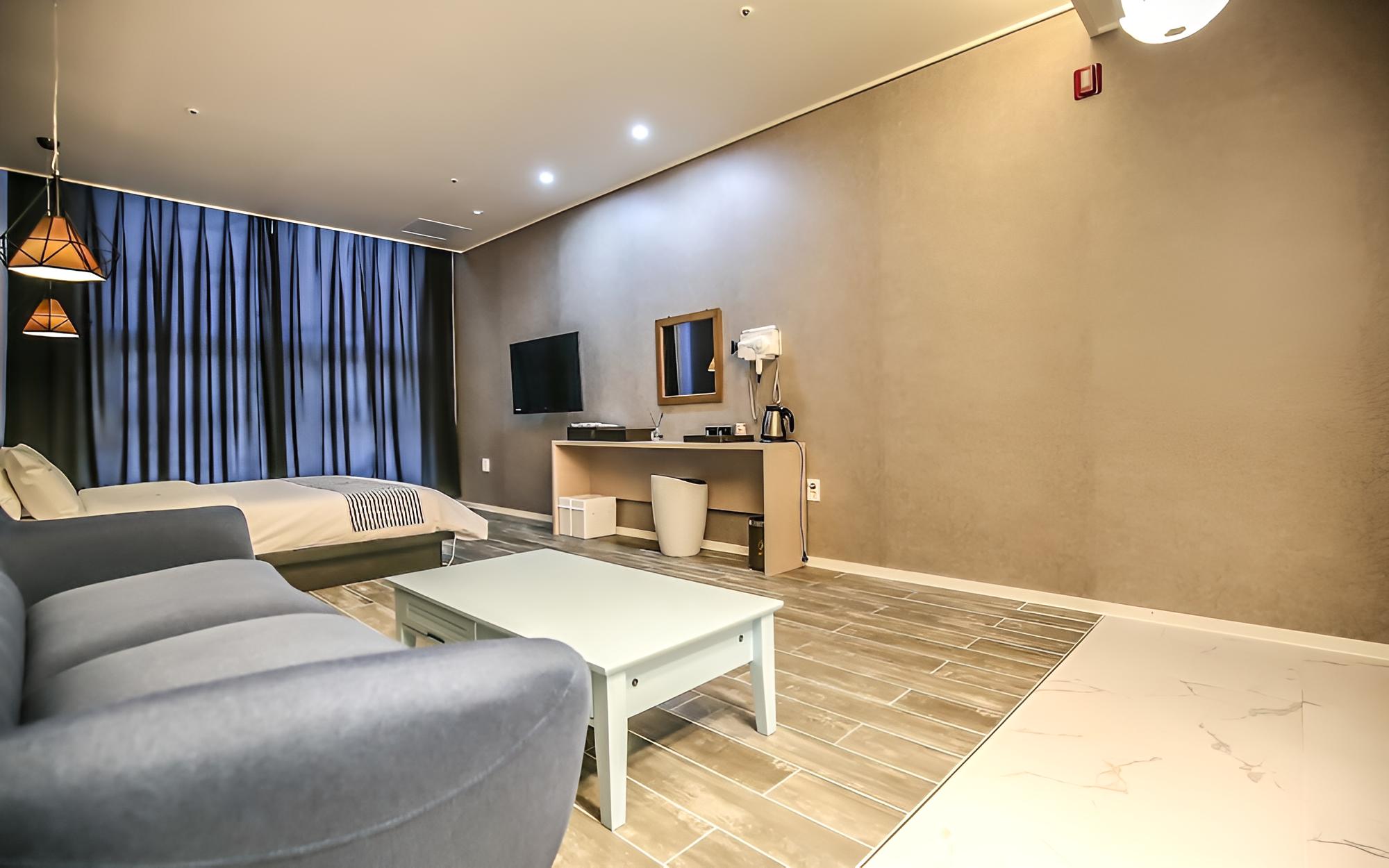 Room (Special Room) - Photo 10