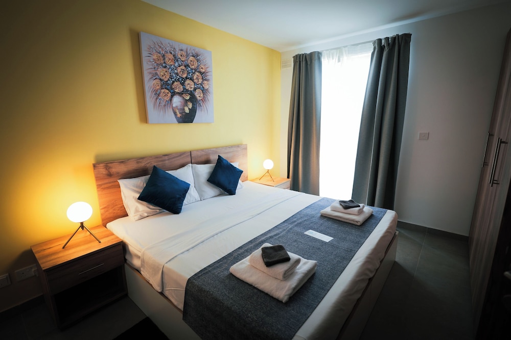 Standard Suite, 1 Bedroom, Kitchen, Courtyard View