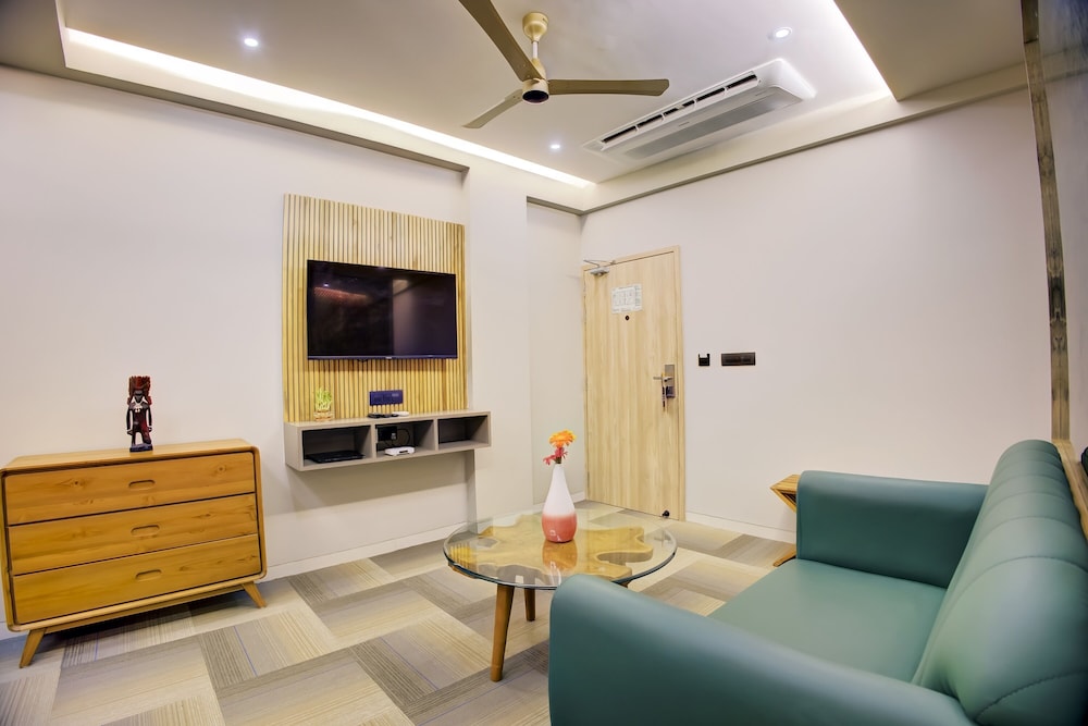 Luxury Suite, Balcony