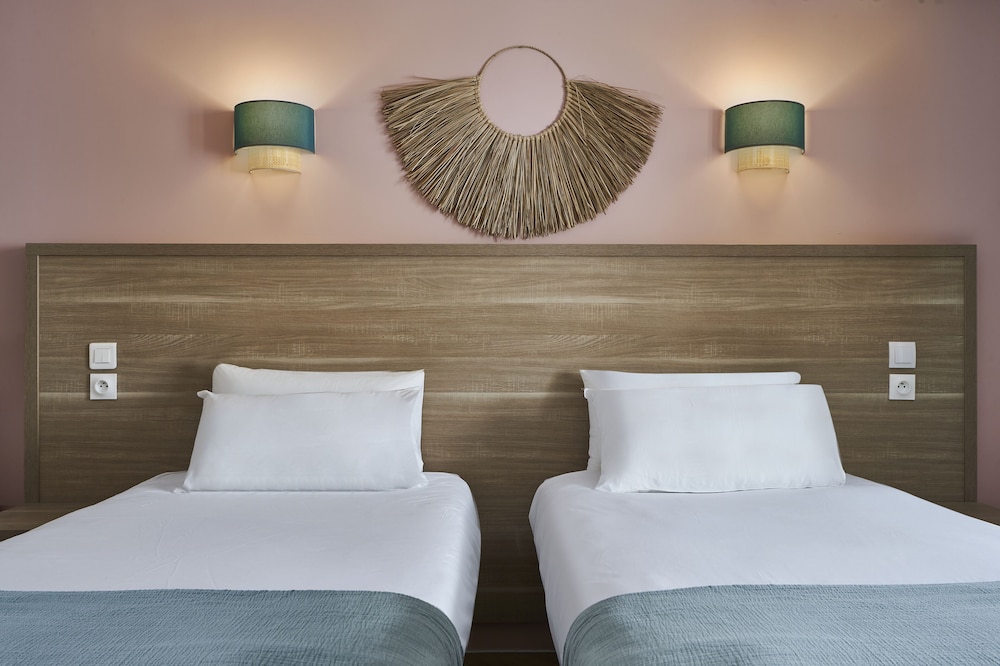 Club Room, 2 Twin Beds