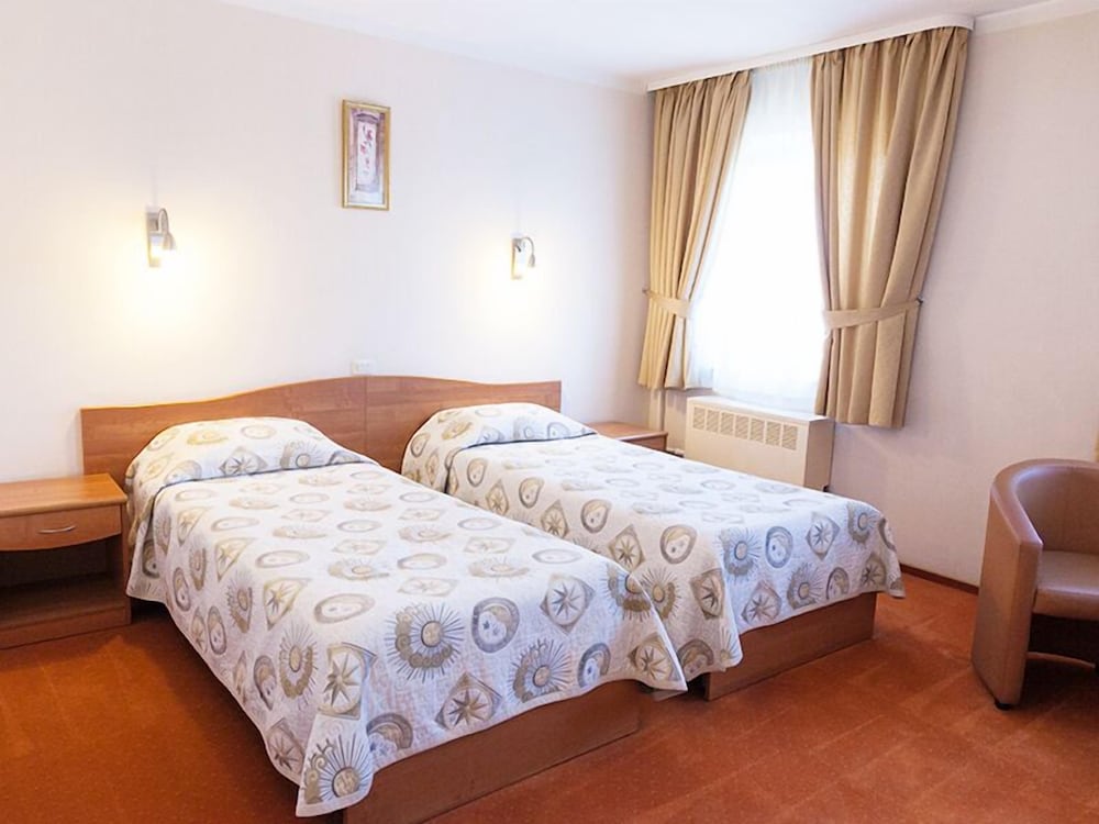 Superior Twin Room photo 3