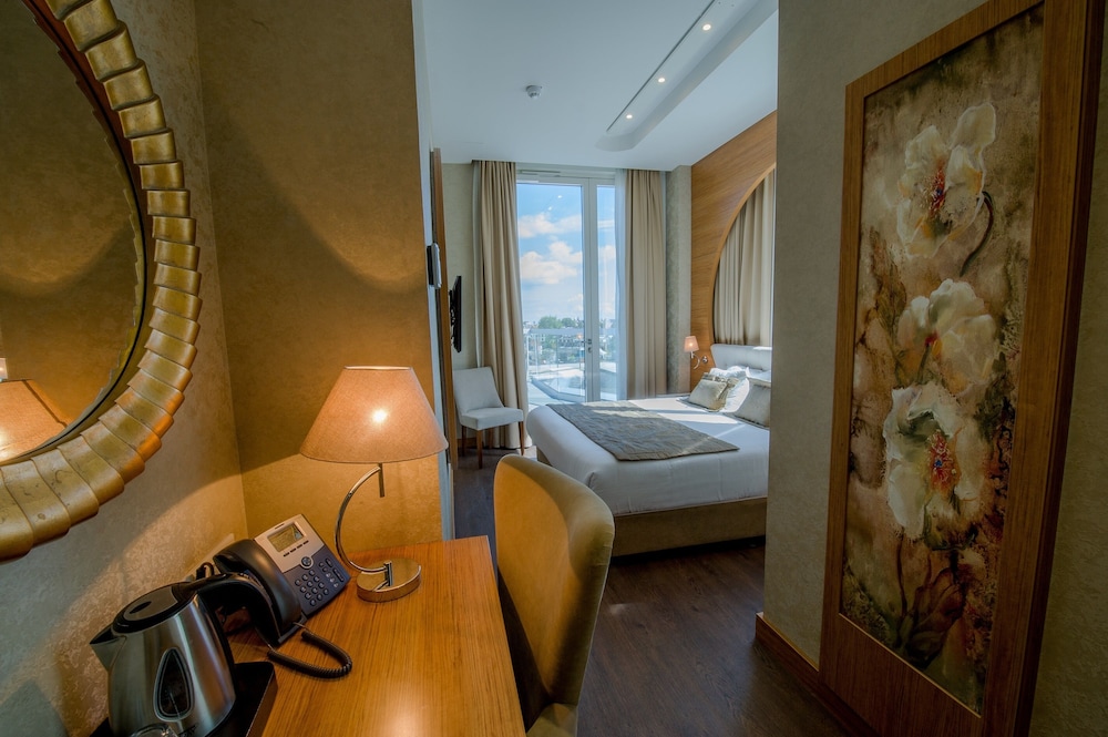 Panoramic Penthouse, 1 King Bed