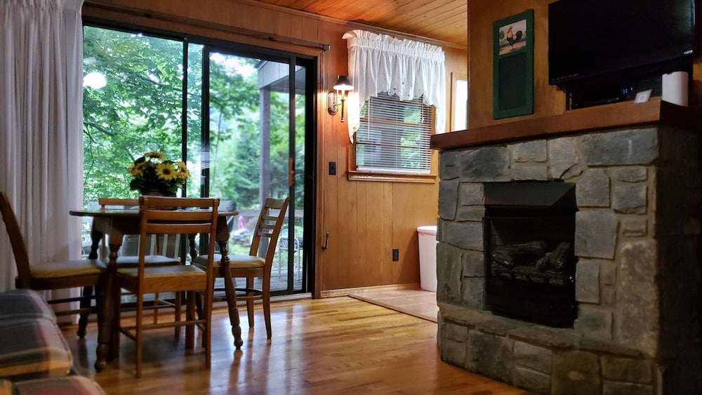 Premier Cottage