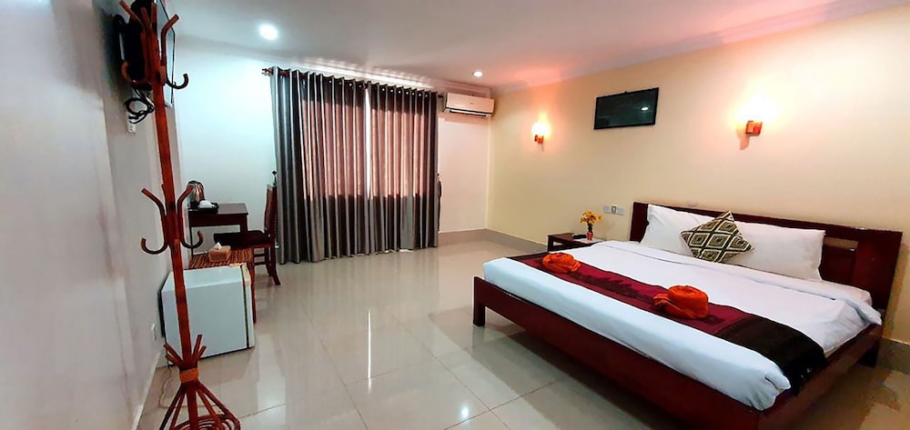 Deluxe Double Room - Photo 9