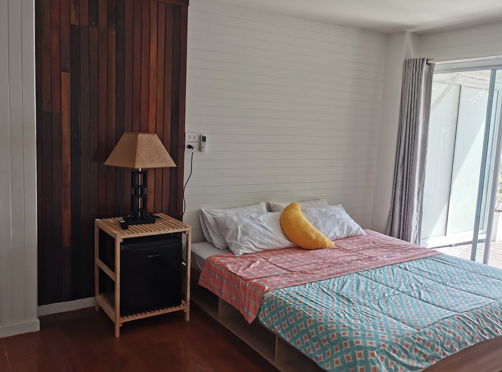 Standard Suite, River View photo 3