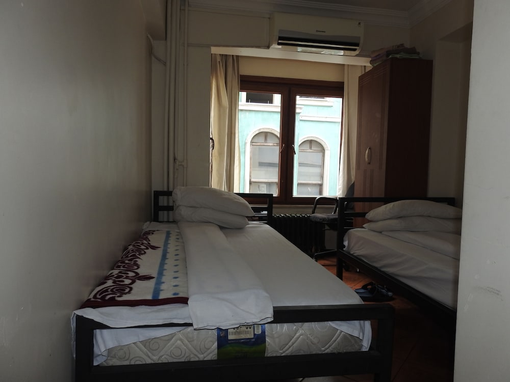 Standard Twin Room photo 1