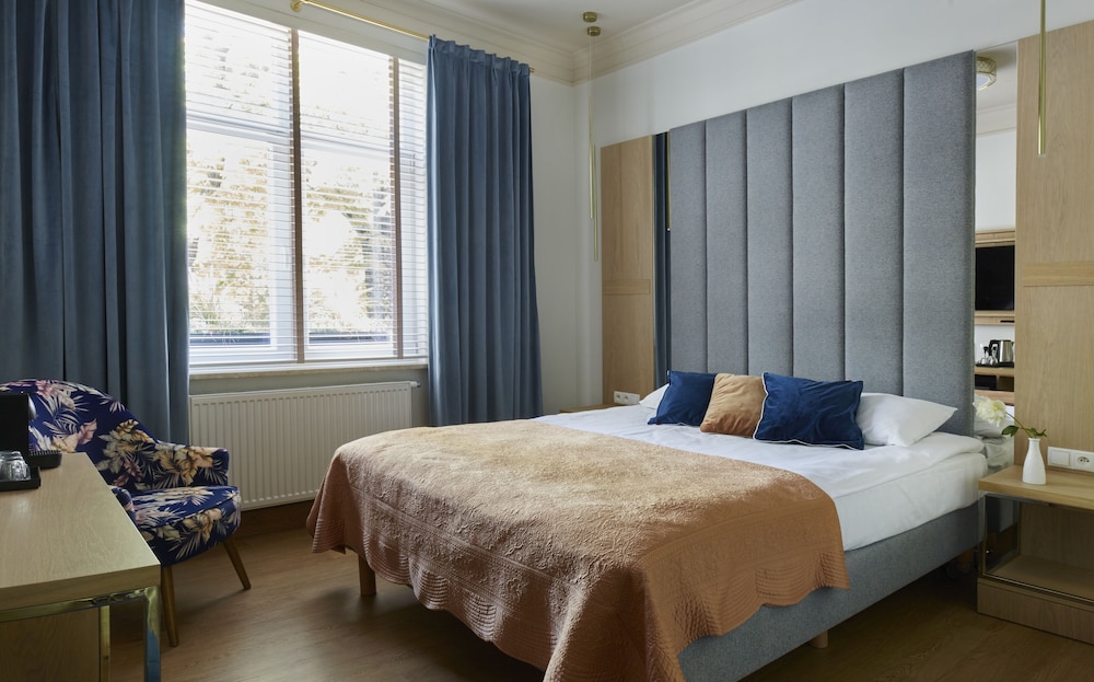 Classic Double or Twin Room - Photo 3