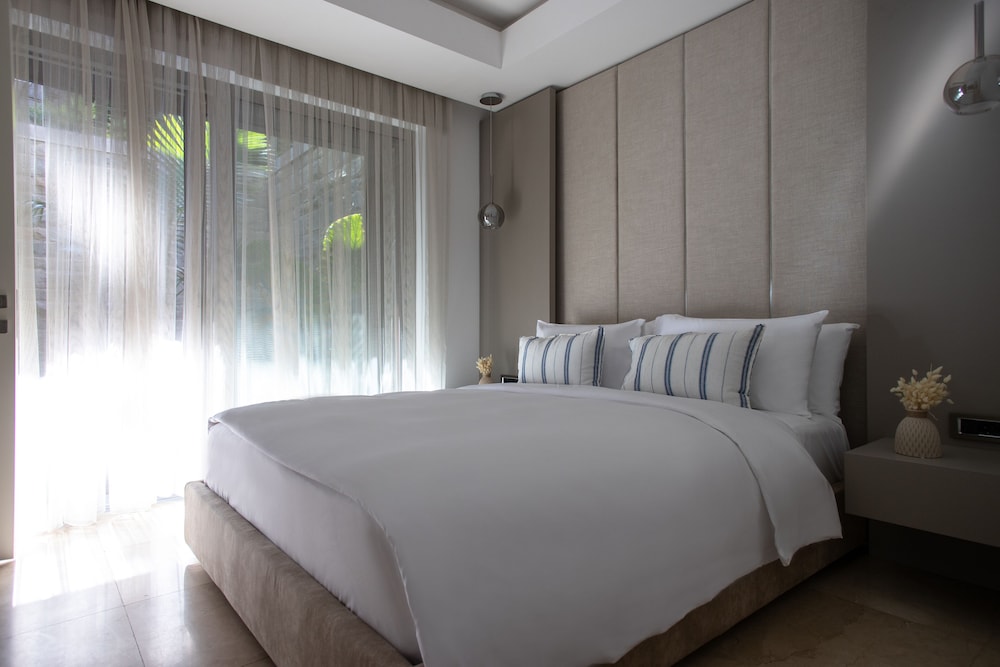 Suite, Multiple Beds, Sea View