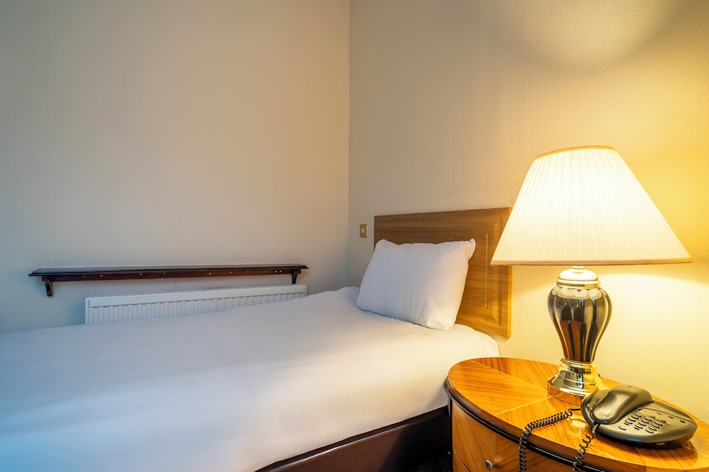 Single Room with Private Bathroom photo 1