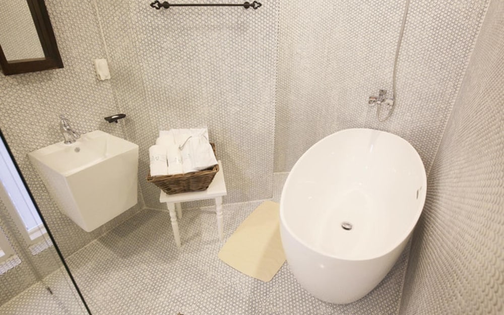 Room (VIP) - Photo 8