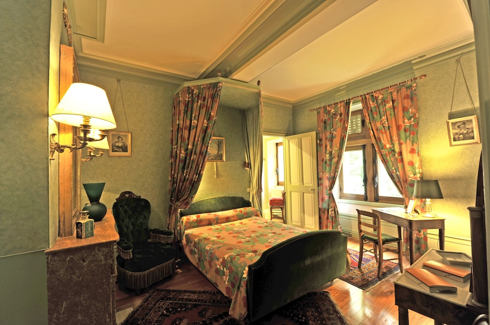 Double Room (Chambre Emilie, Comtesse de La Faille) photo 1