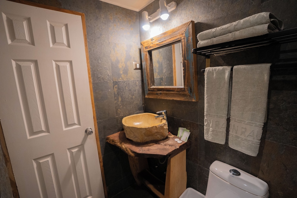 Standard Twin Room, 2 Twin Beds - Photo 7