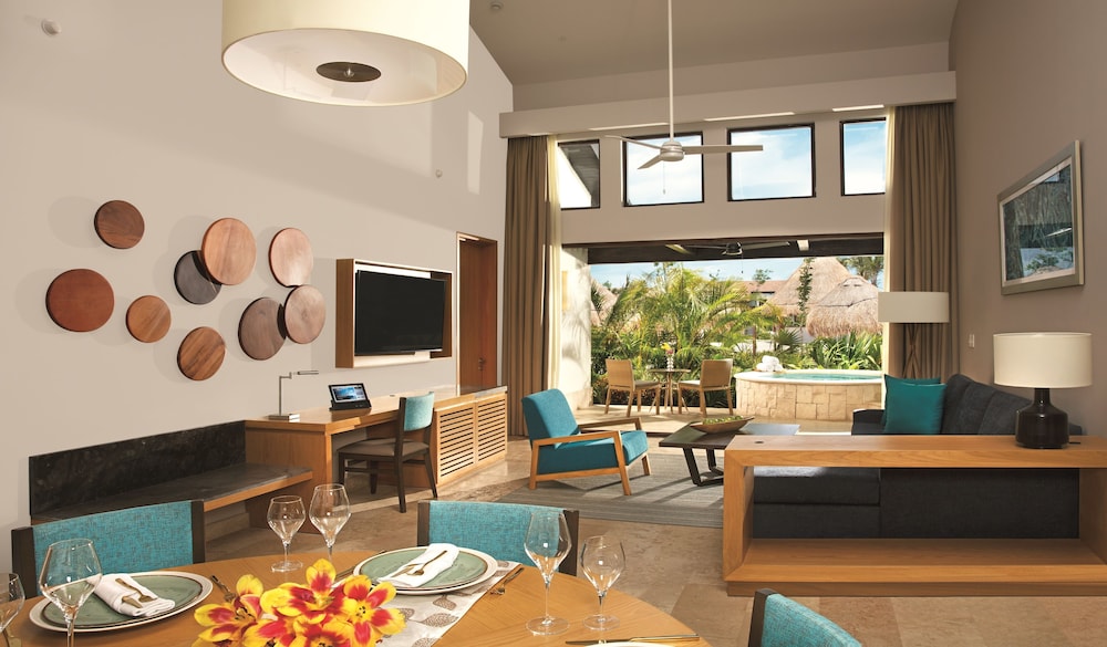 Preferred Club Two Bedroom Villa - King Bed and Two Queen Beds
