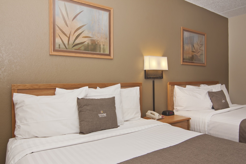 Standard Room, 2 Queen Beds, Non Smoking - Photo 5