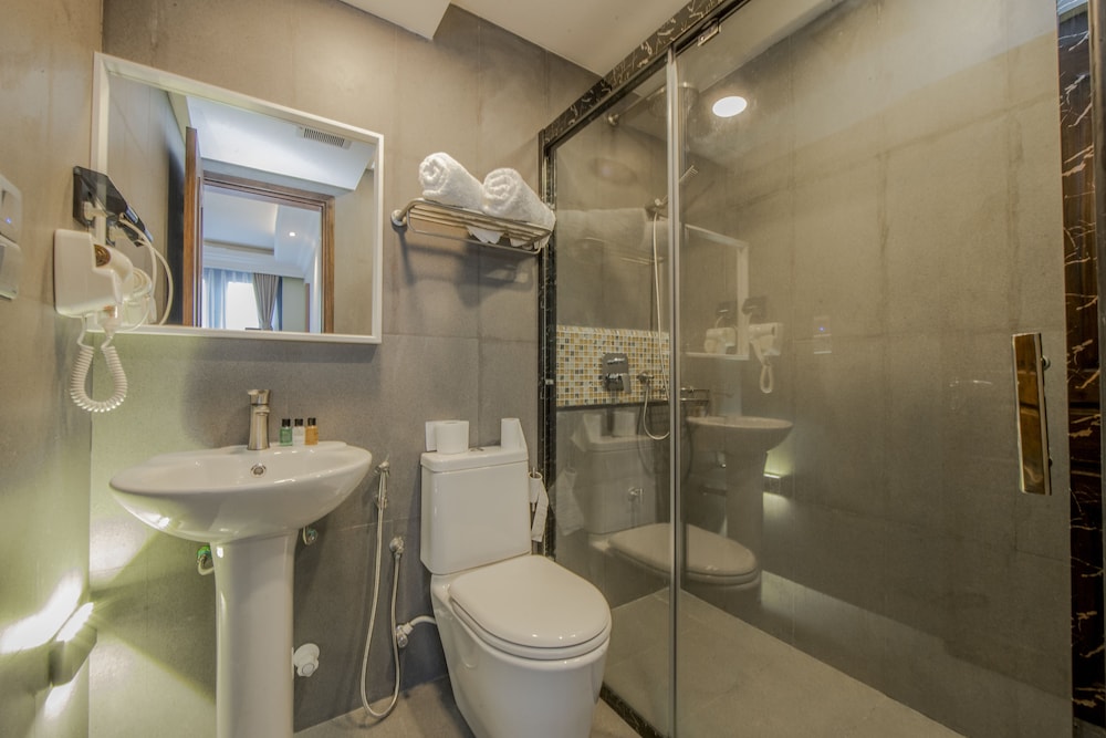Standard Double Room, Non Smoking, City View photo 2
