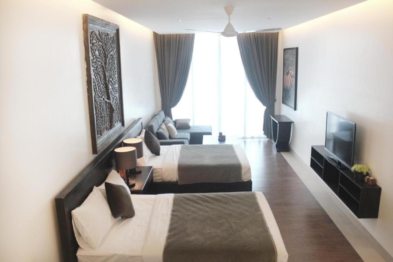 Deluxe Family Room photo 2