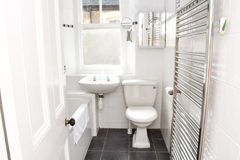 Standard Double Room, Ensuite, City View photo 3