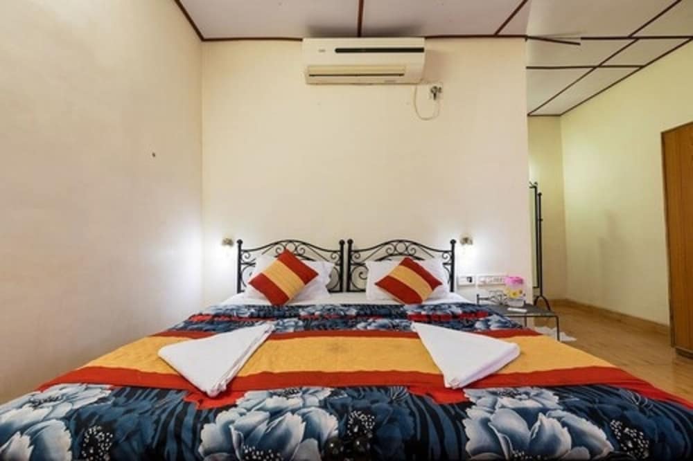 Deluxe Room Hill Side
