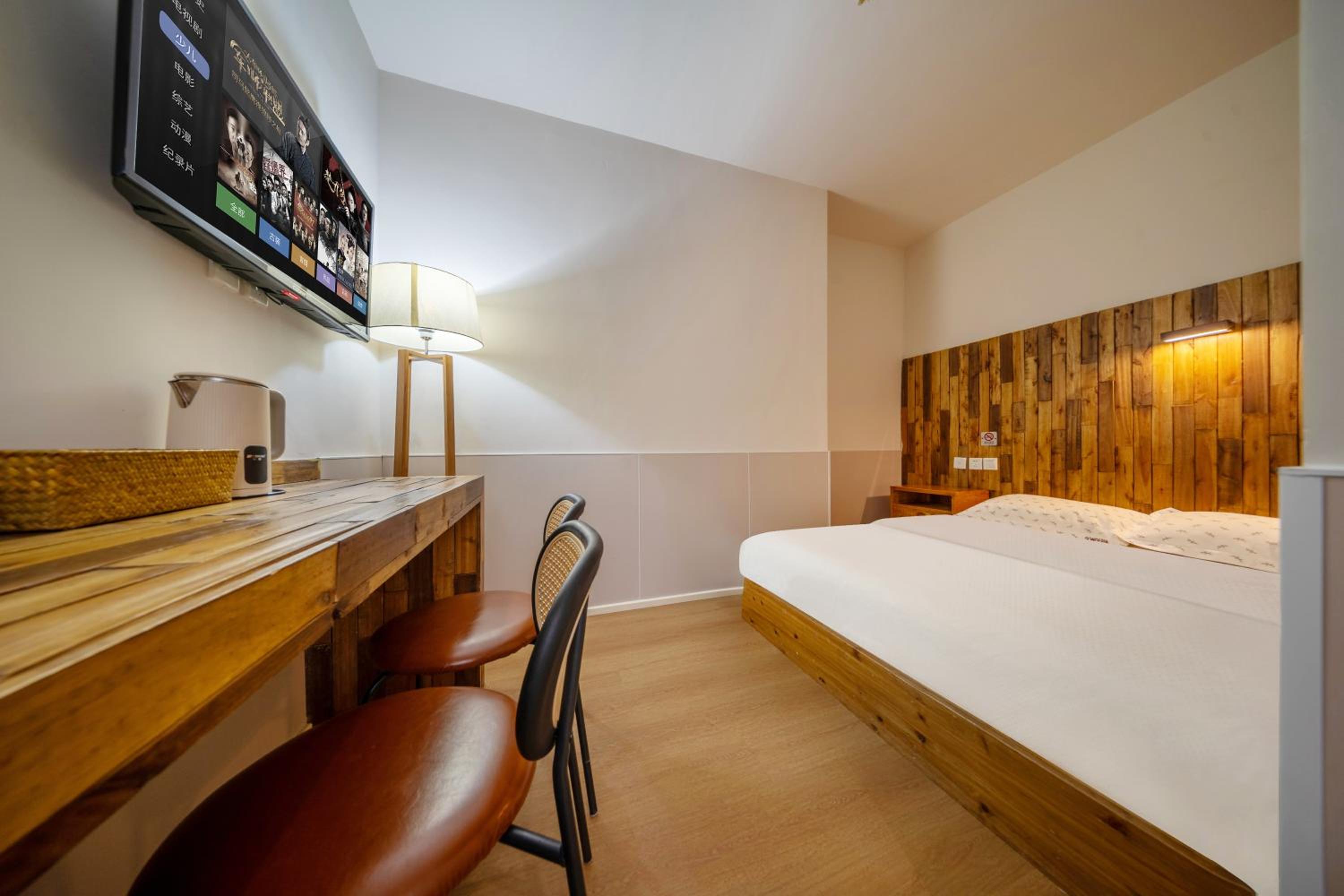 Economy Double Room No Window