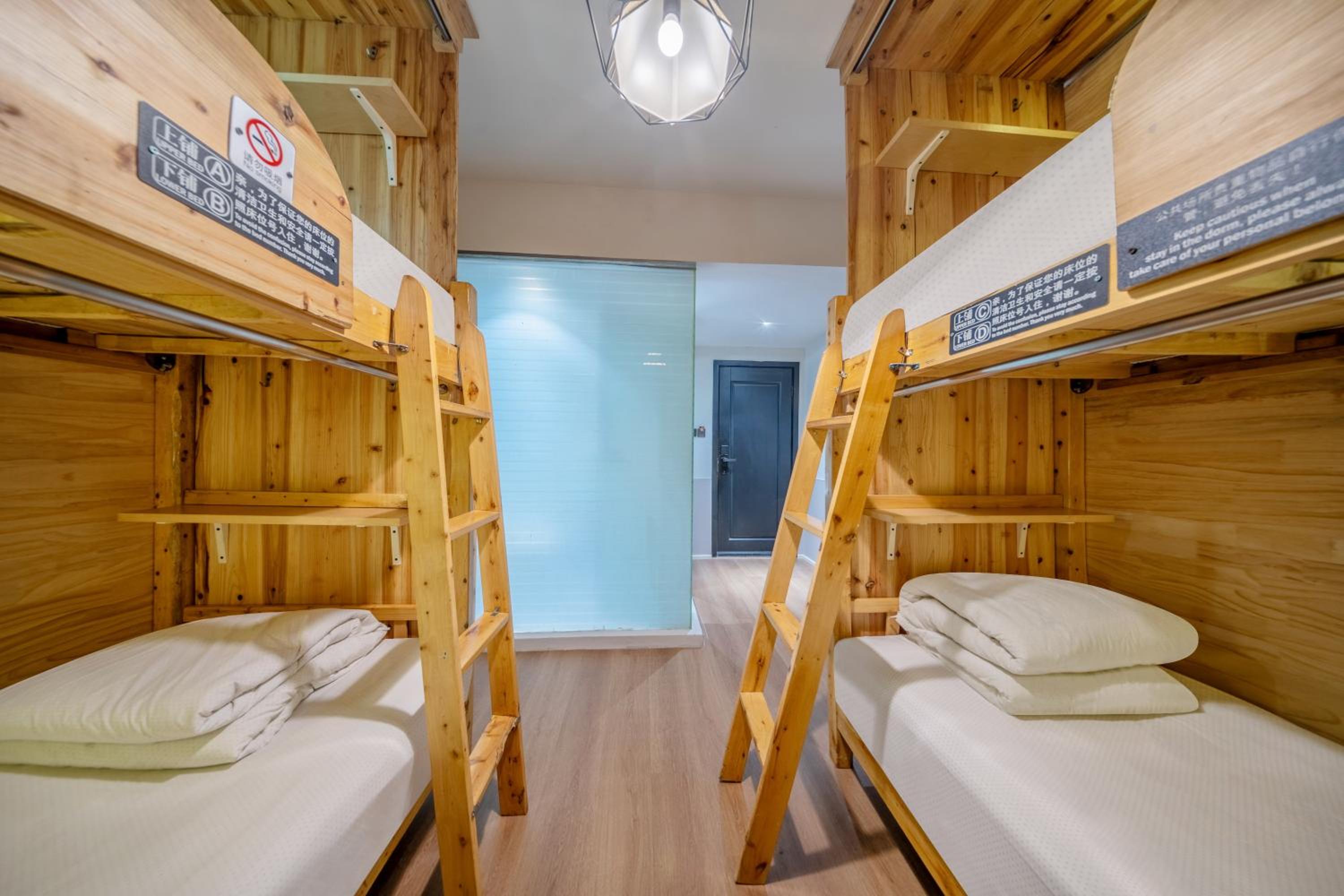 Quadruple Room with Bathroom