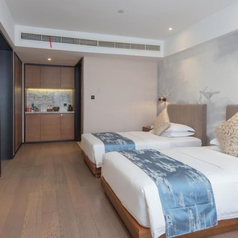 Deluxe Twin Room, Non Smoking photo 2