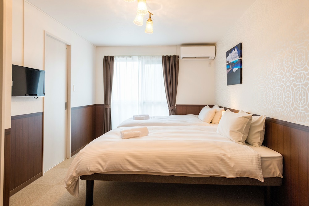Standard Twin Room photo 2