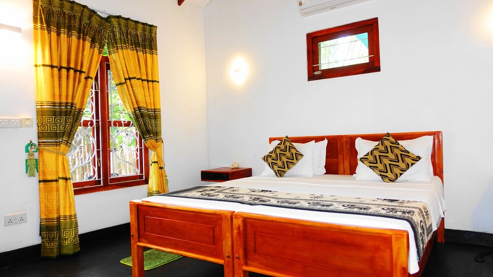 Basic Double or Twin Room photo 3