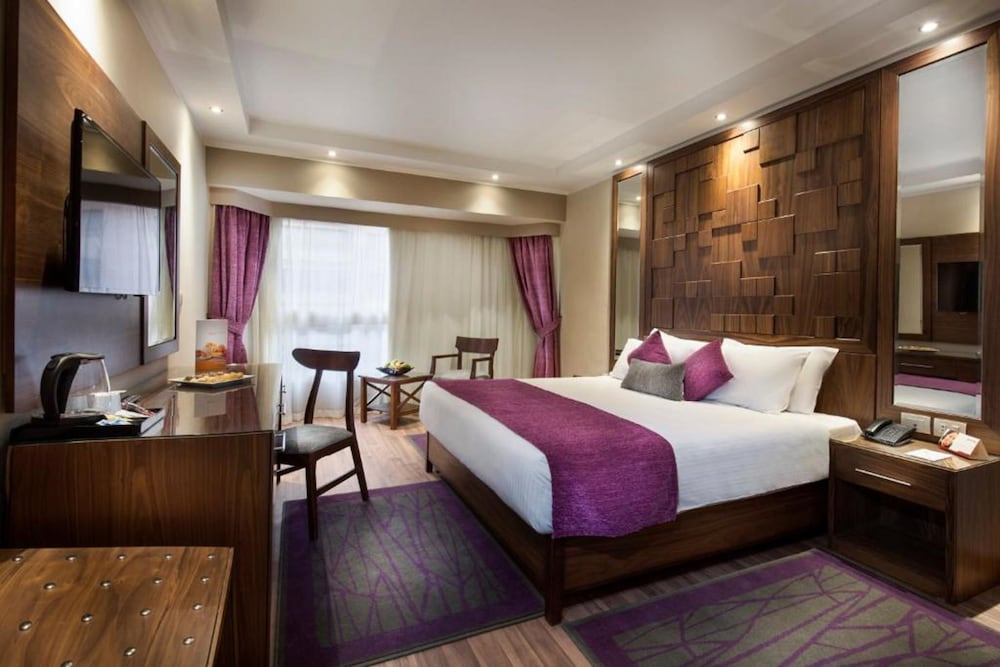 Standard King Room