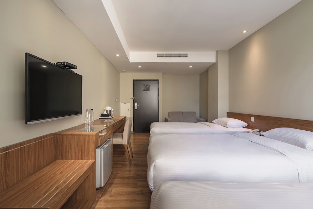 Classic Triple Room - Photo 2