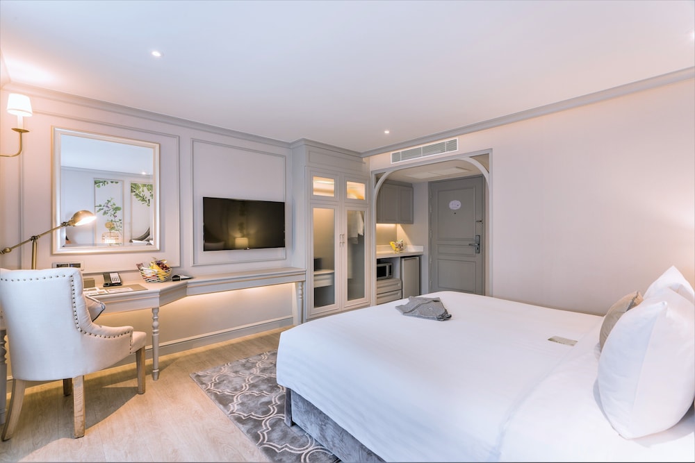 Premier Room