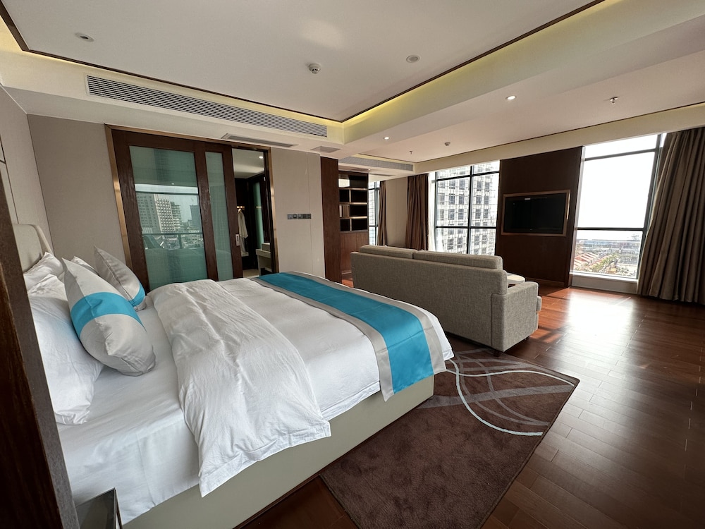 Executive Suite photo 1