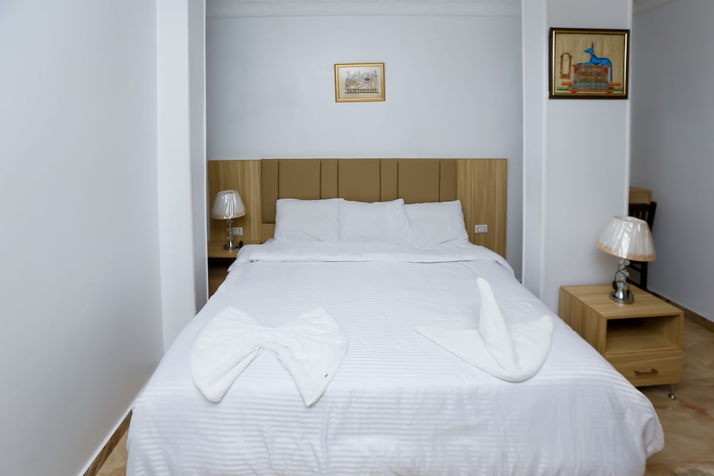 Deluxe Single Room Pyramids View photo 3