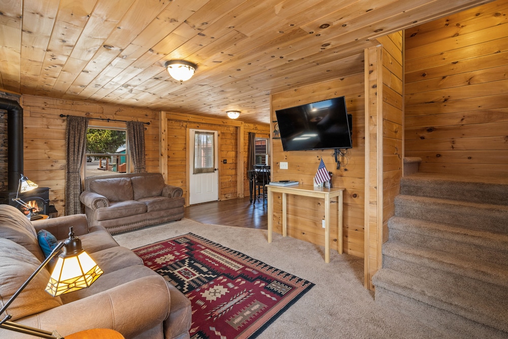 Cowboy Cabin #10 photo 1