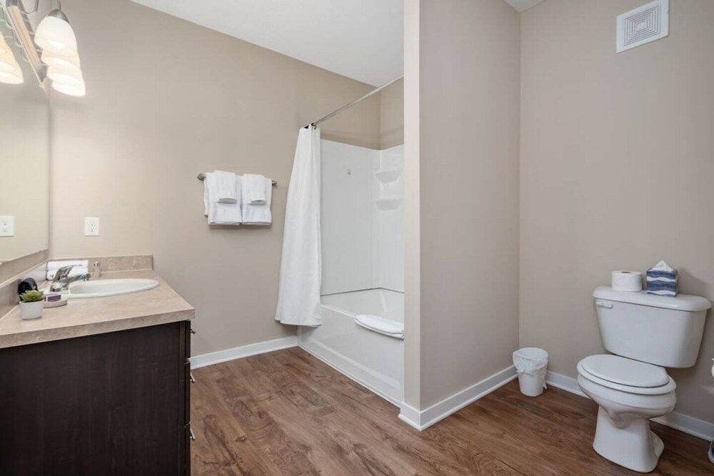 Pet-friendly 2BR On 1st Floor Parking W D, Billede 10