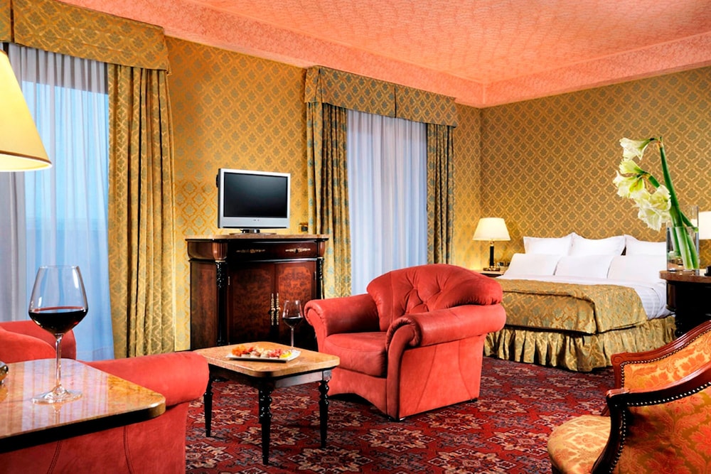 Suite, 1 Bedroom, City View
