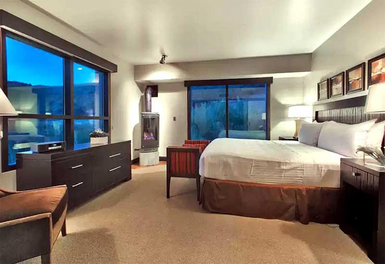 Three-Bedroom Suite photo 2