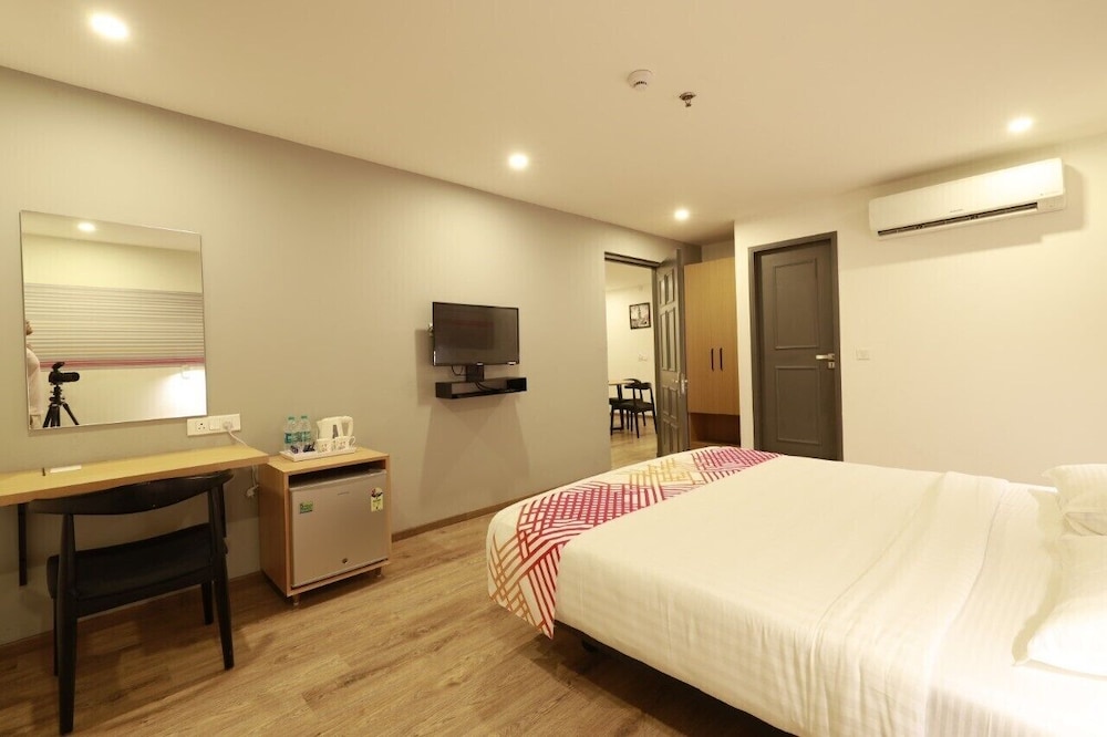 Suite Room - Photo 1