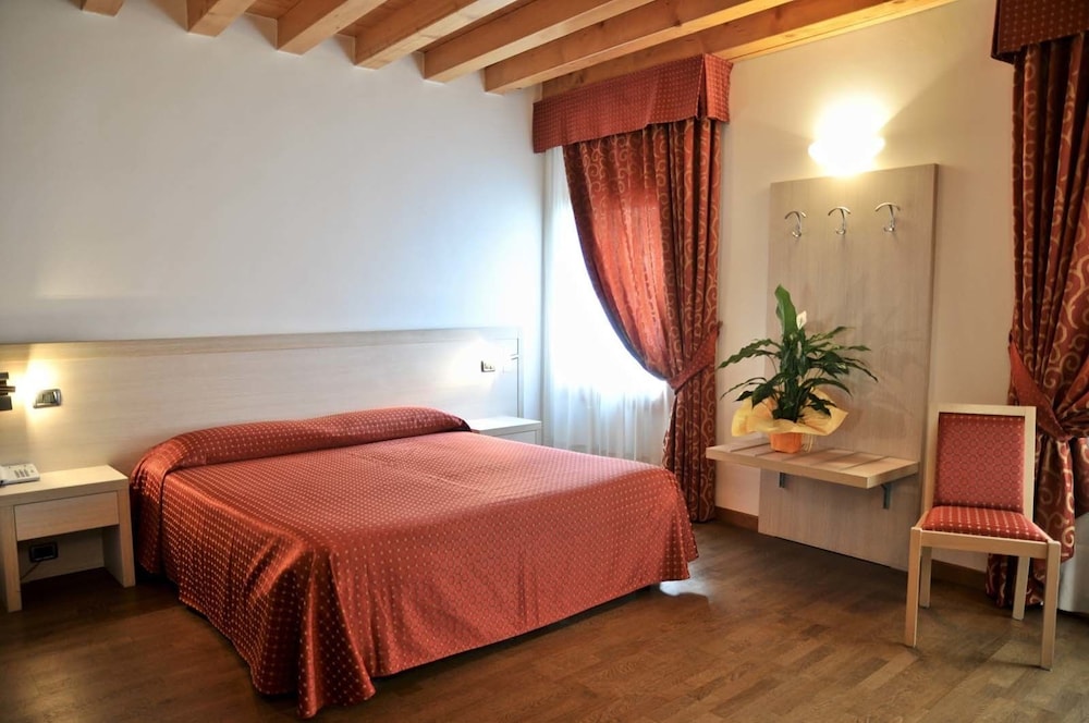 Double Room, 1 Queen Bed, Non Smoking