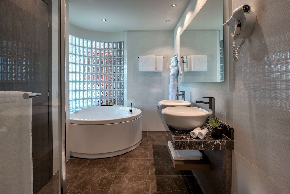 Junior Double Room