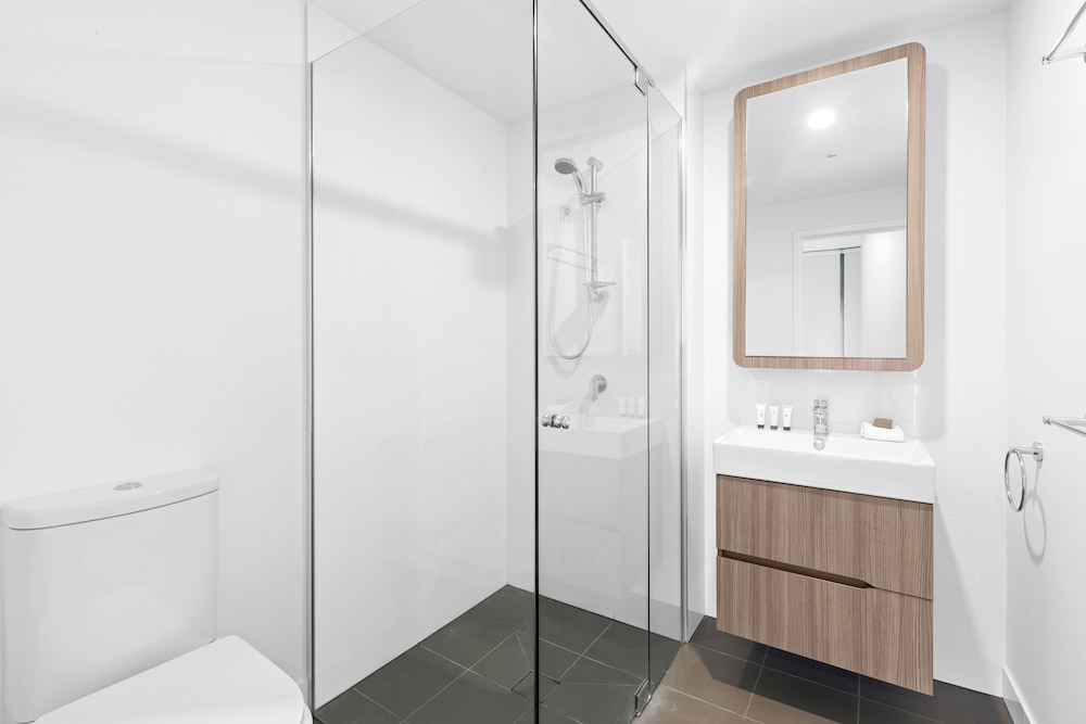 Apartment, 2 Bedrooms, 2 Bathrooms - Photo 2
