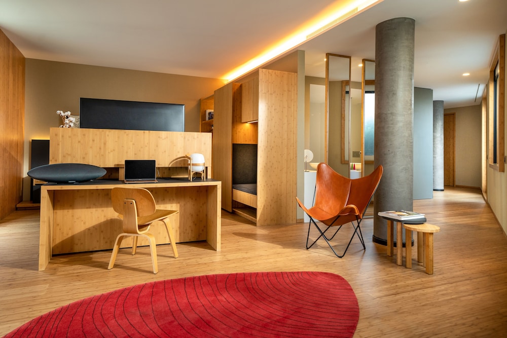 Grand Suite, Private Pool, City View photo 3